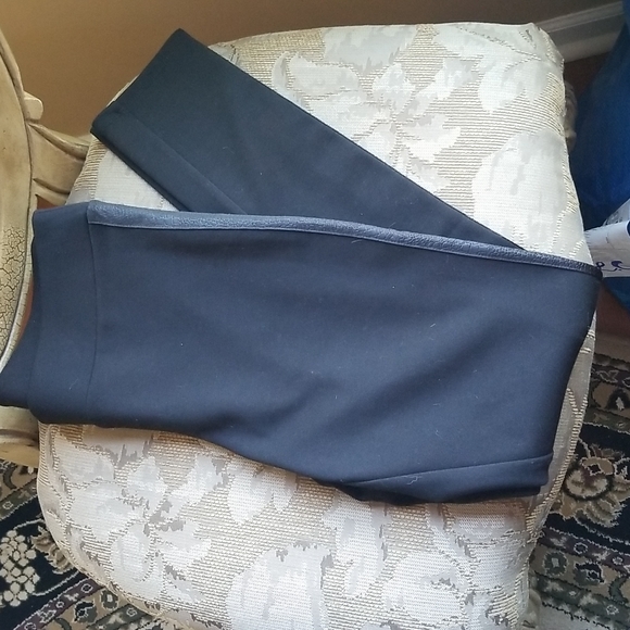 White House Black Market leggins - Picture 2 of 7